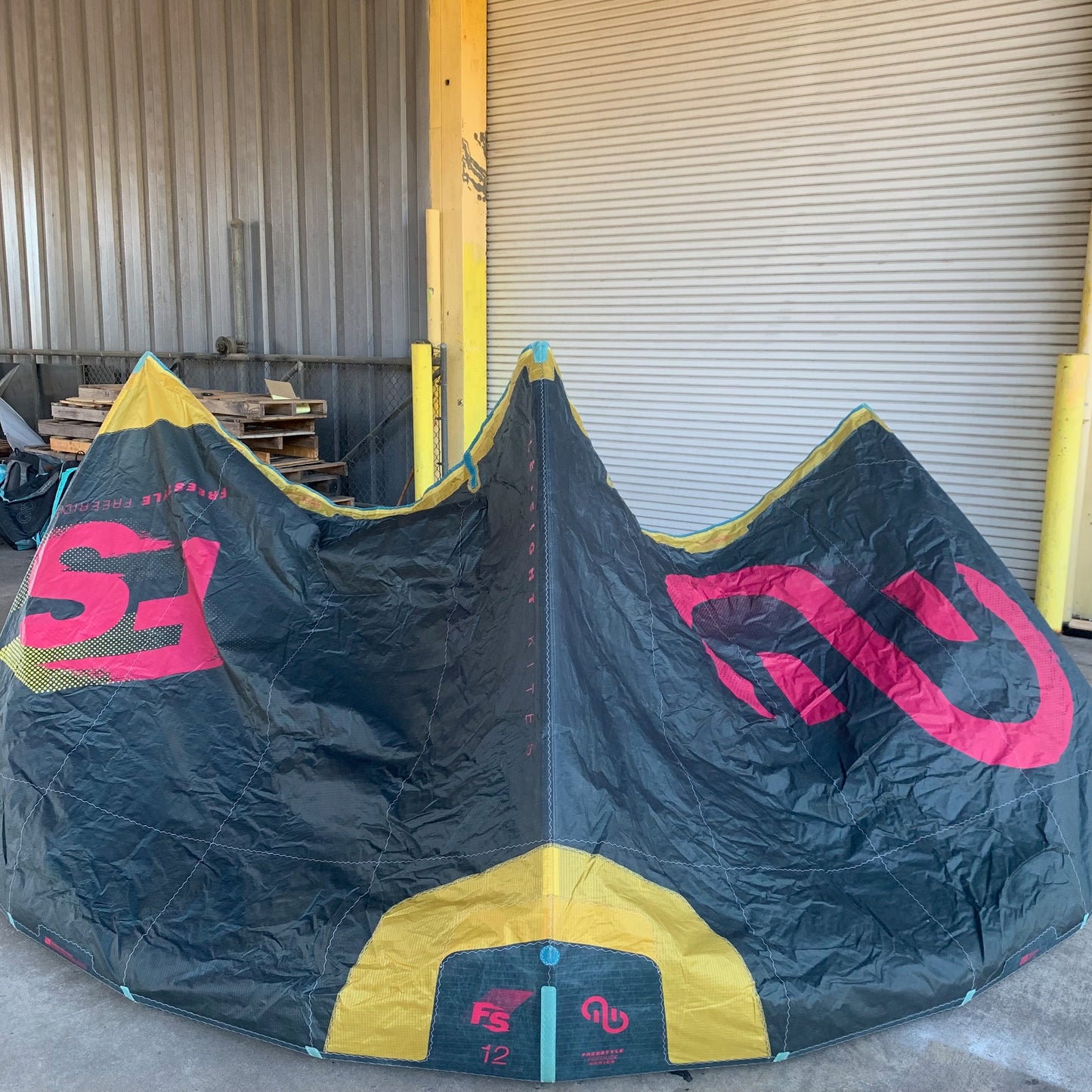 USED 2022 Eleveight FS V5 9m Kiteboarding Kite Only - Blue