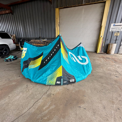 USED 2024 Eleveight RS V7 9m Kiteboarding Kite - Teal