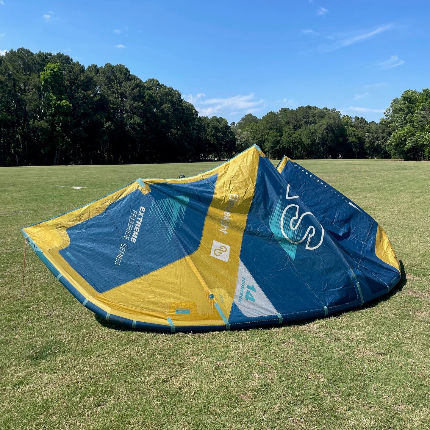 USED 2023 Eleveight XS V3 14m Kiteboarding Kite