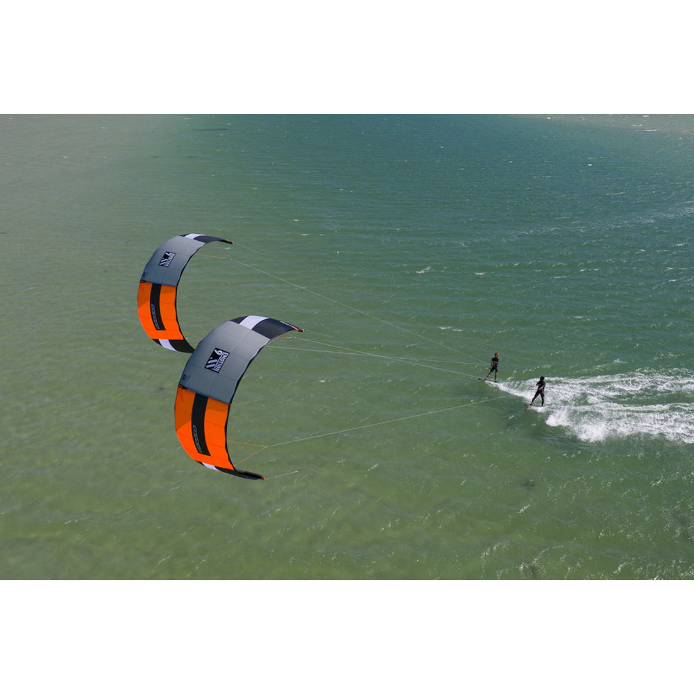 2021 RRD Emotion Kiteboarding Kite Y26 - Action 1